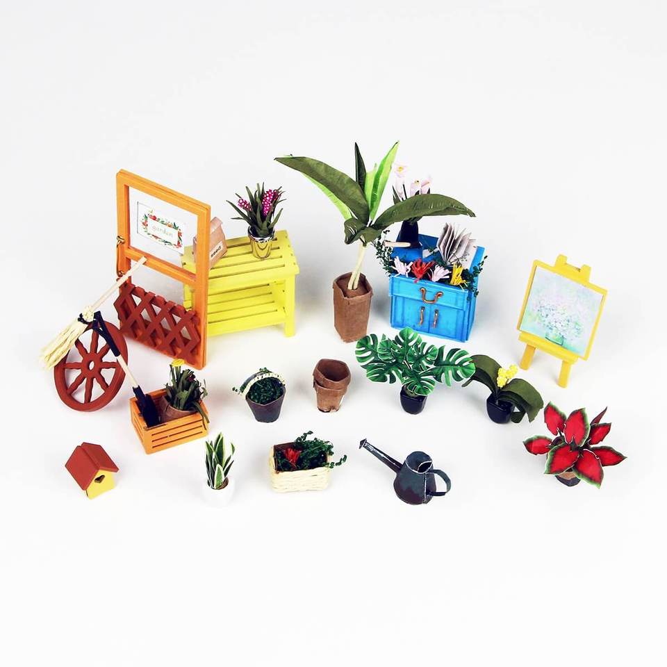 Robotime Cathy's Greenhouse Miniature Room Kit