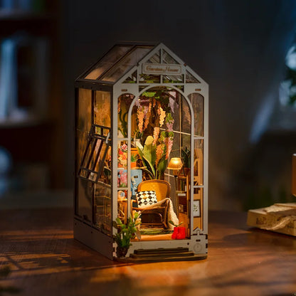 Garden House DIY Book Nook