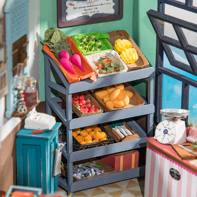 Robotime Carl's Fruit Shop Miniature Room Kit