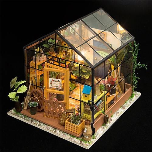 Robotime Cathy's Greenhouse Miniature Room Kit
